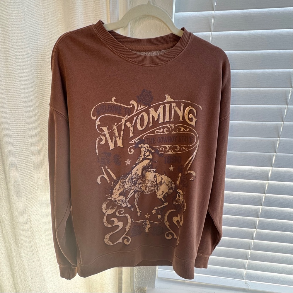Buckle Goodie Two Sleeves Wyoming Pullover - Women’s Small - Glazed Ginger